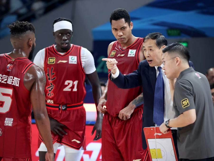 包含赛前部署到位，北京首钢开局占优的词条